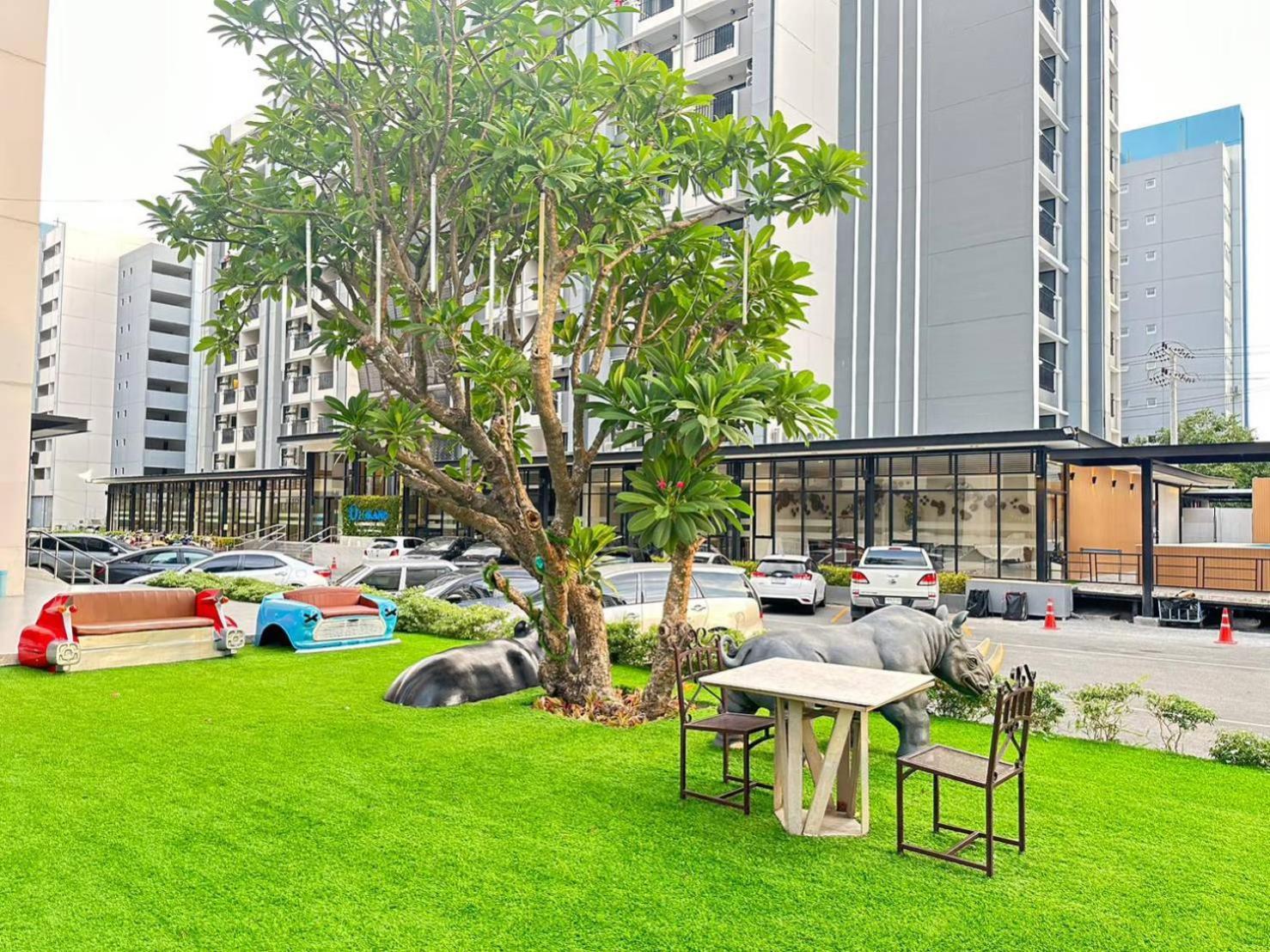 O2 Luxury Hotel Bang Phli Екстериор снимка