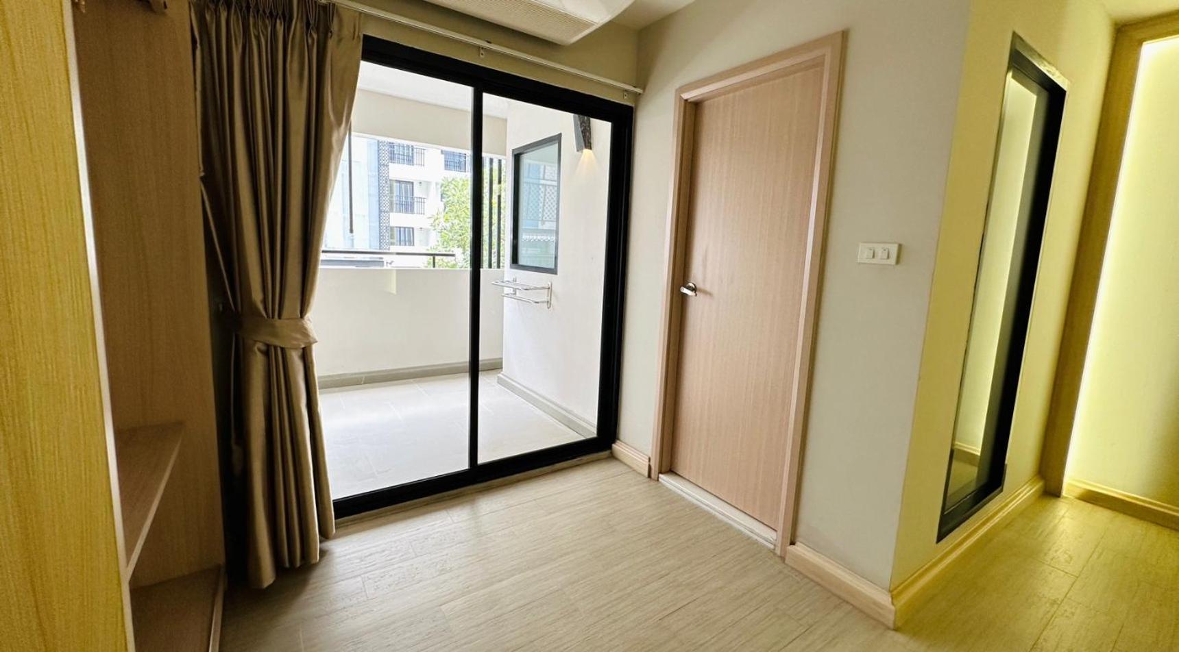 O2 Luxury Hotel Bang Phli Екстериор снимка