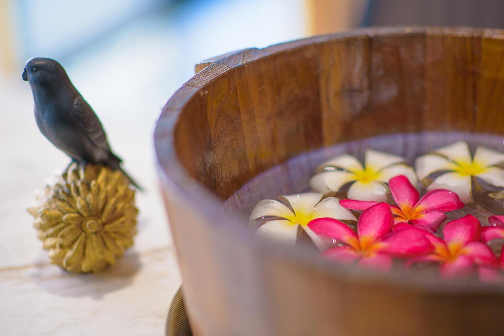 O2 Luxury Hotel Bang Phli Екстериор снимка