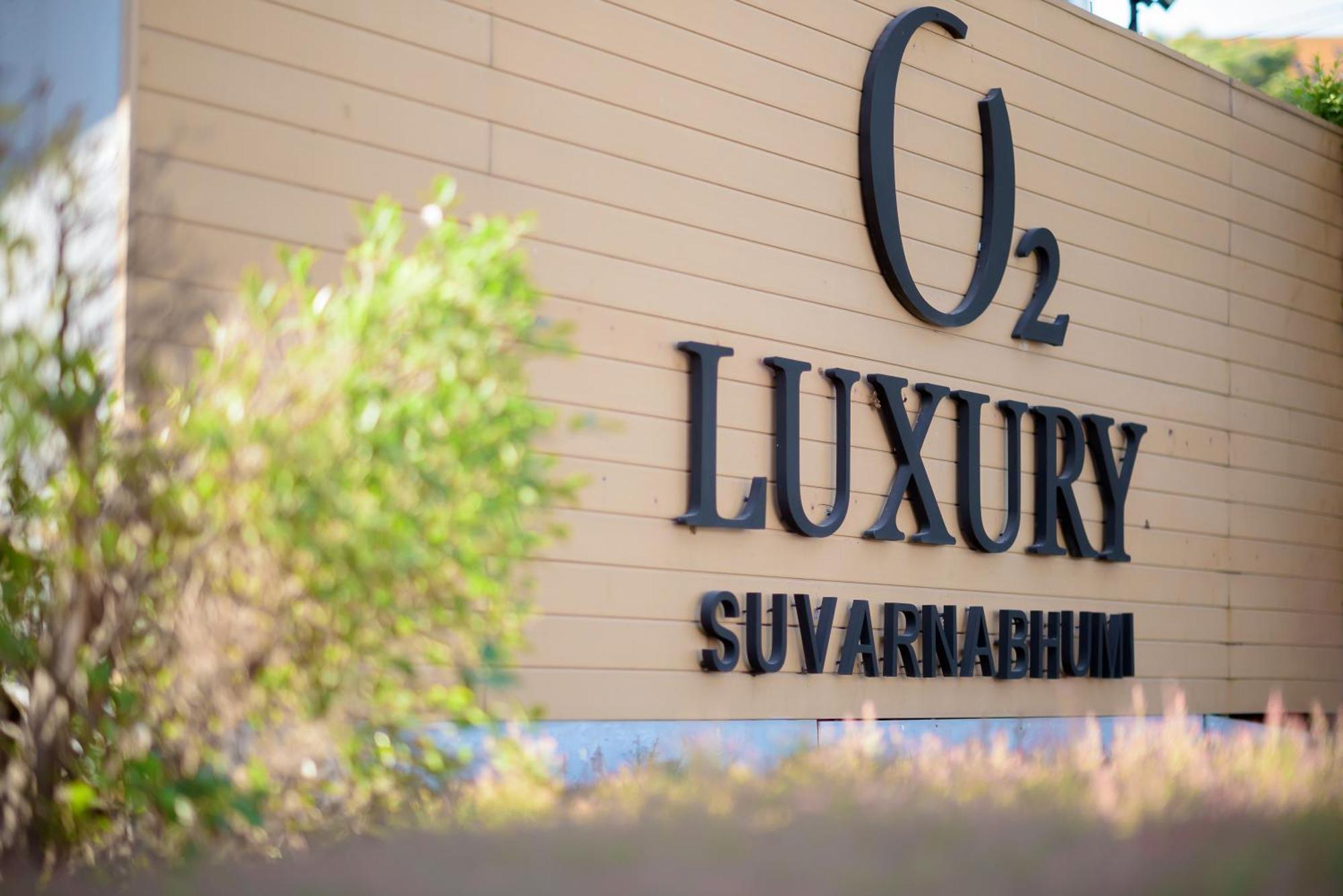 O2 Luxury Hotel Bang Phli Екстериор снимка